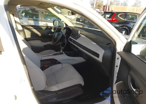 2024 Honda Hr-V Awd Lx z USA, uszkodzony, nr VIN 3CZRZ2H31RM720435